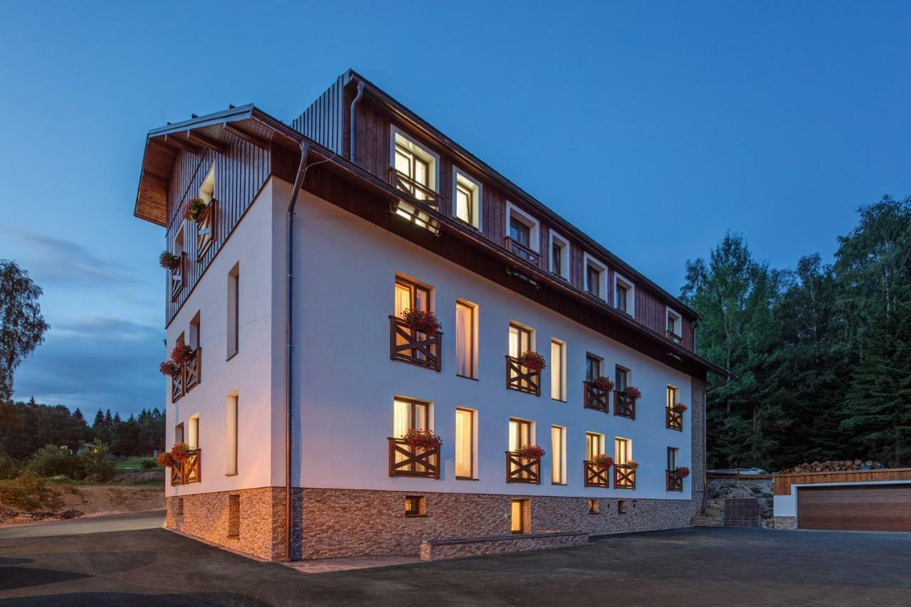Apartmany Anicka Zelezna Ruda Bagian luar foto
