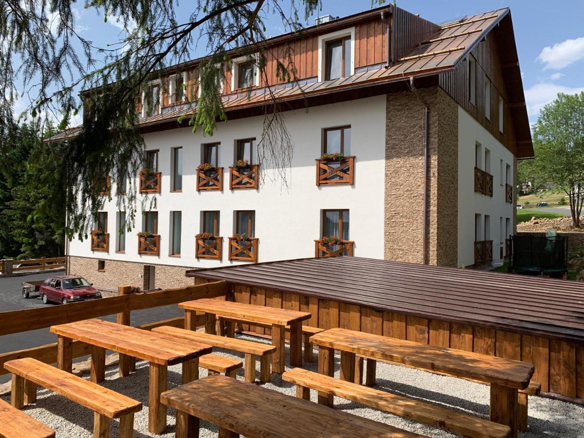 Apartmany Anicka Zelezna Ruda Bagian luar foto